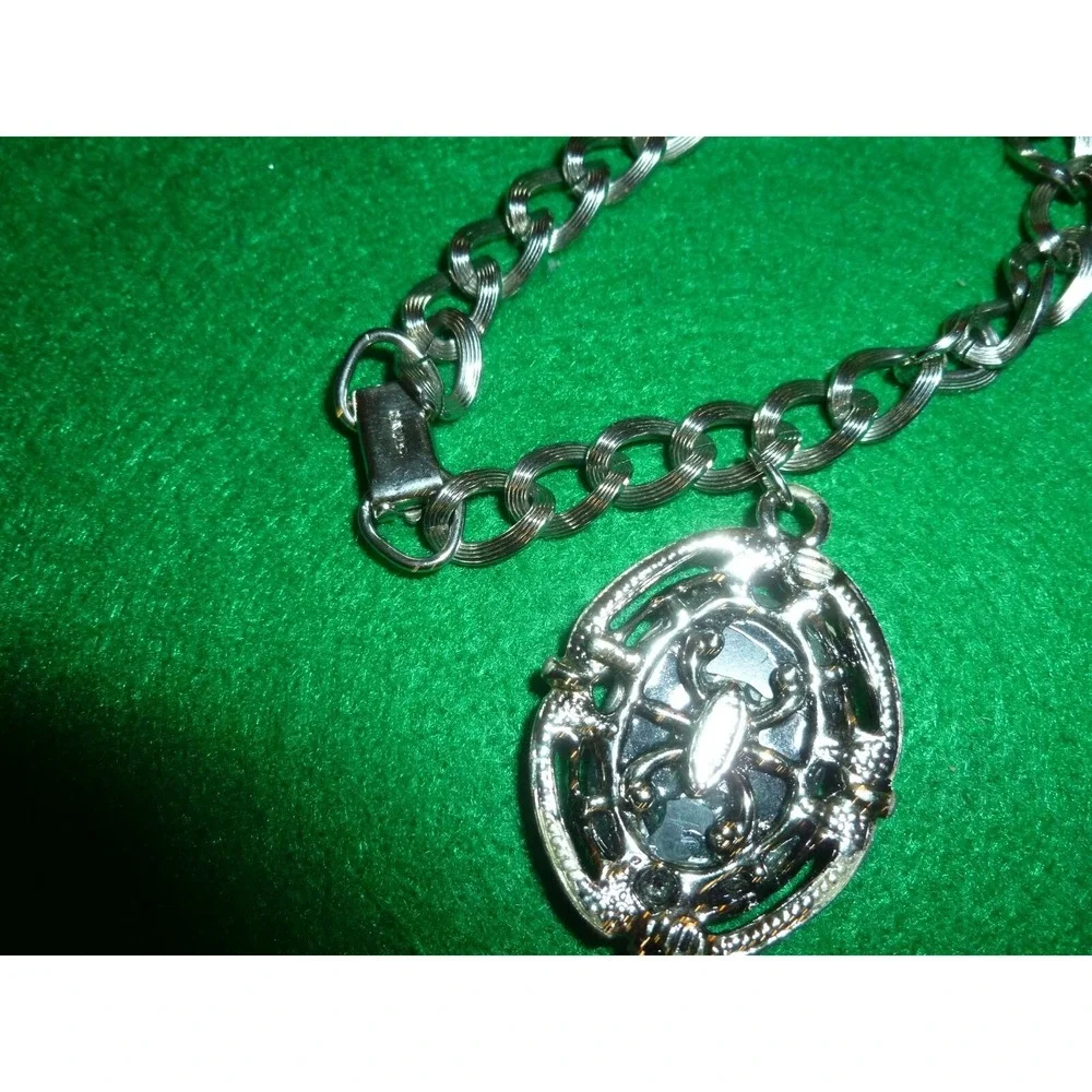 Vintage Silver Tone Blue Swirl Faux Stone Oval Charm Bracelet Ornate Link Chain‎